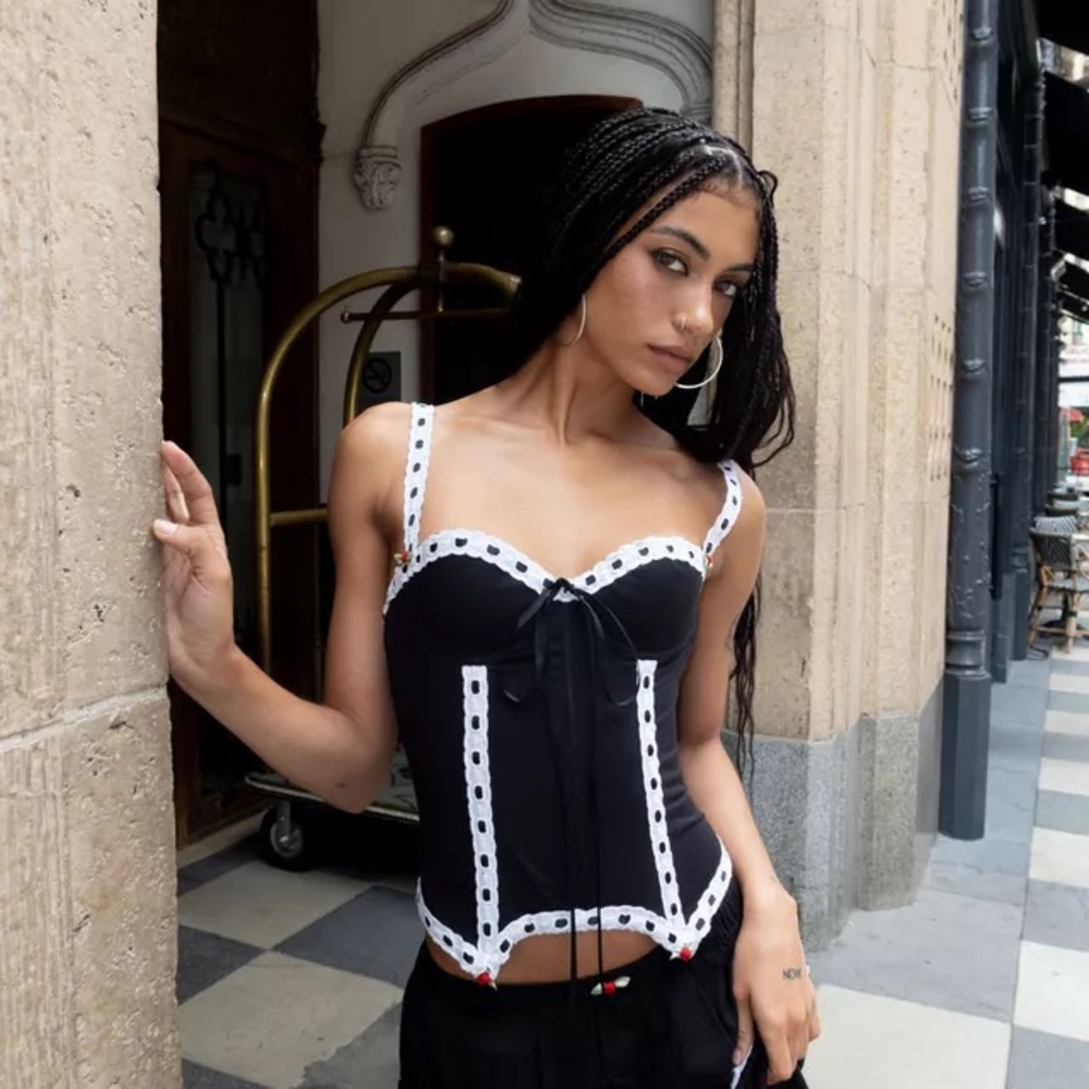 black corset from kitteny